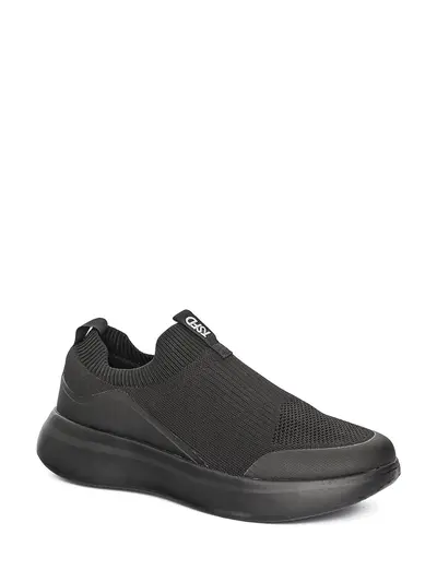 Кроссовки черные на объемной подошве